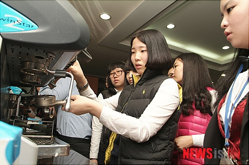 동의과학대학, 교육기부기관 선정