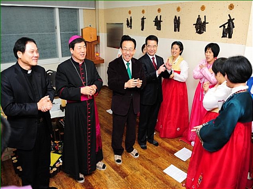 김관용 경북도지사, 성탄절 사회복지시설 위문