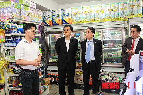 유장희 대형마트-나들가게 함께 성장합시다...소상공인 상권 현장 파악