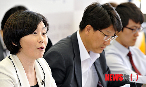 성벙죄 관련 당정결과 브리핑하는 김희정 의원