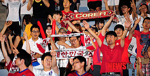 만든곳: 한국 네티즌본부 카페
