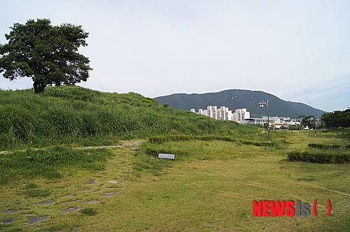 김해 가야왕릉에서 순장 5명 발굴