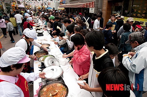 의정부 부대찌개거리에서 6~7일 부대찌개 축제