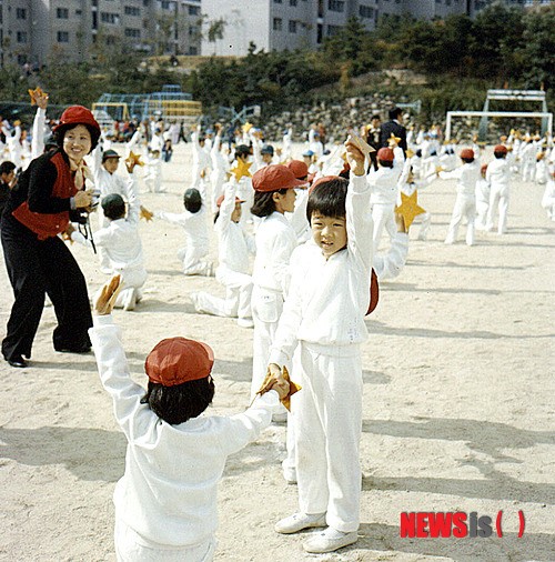 이달의 기록 ‘가을 운동회’-경희국민학교 운동회