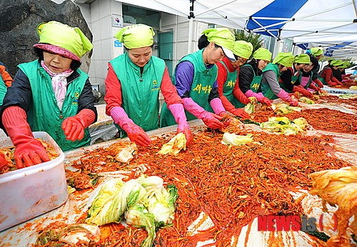 사랑의 김치 담가요