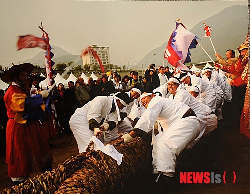 영월관광사진 전국공모전 줄다리기 금상 차지