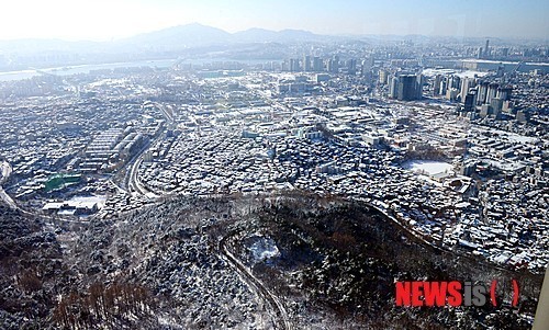 하얗게 변한 서울도심