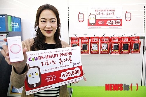 편의점 휴대전화 판매 경쟁 후끈