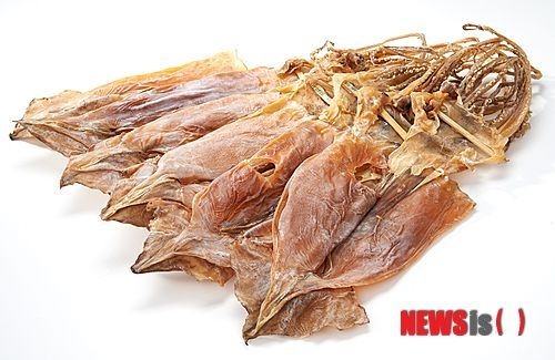 롯데마트, 상처난 건어물 최대 반값