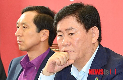 고민 많은 최경환