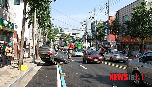 장승배기역 차량전복사고