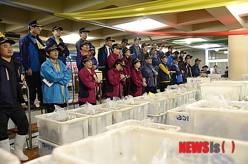 굴수협 중매인들