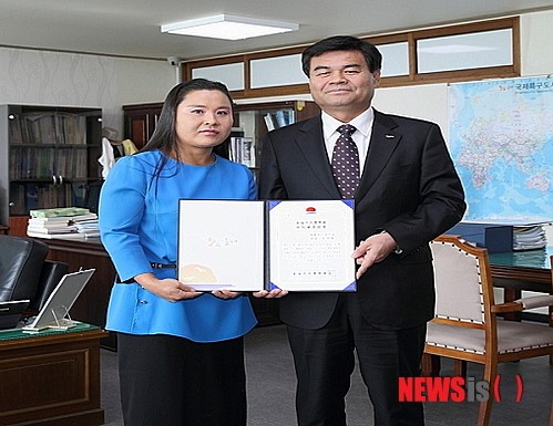 동해시 지역인재양성장학금 기탁 잇따라