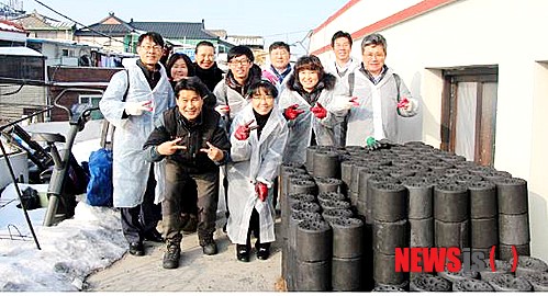 [소식]한국은행 강원본부 사랑의 연탄 1000장 나눔