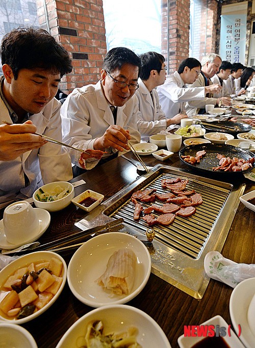 익혀먹으면 안전한 오리고기·닭고기