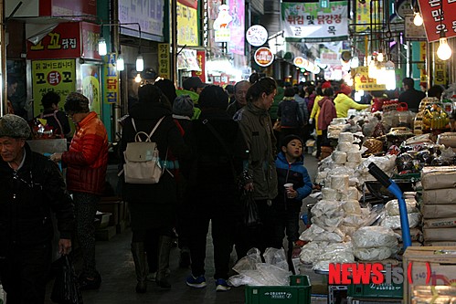 설 음식 장만은 강릉중앙시장서