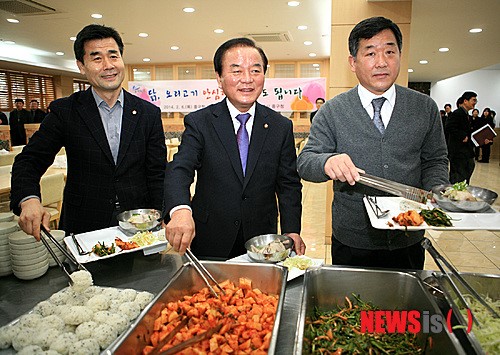 울산중구, AI 불안감 해소 삼계탕 시식행사