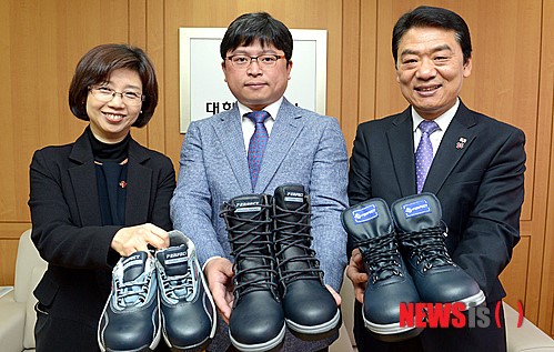 영풍제화, 사랑의 안전화 4,300켤레 기부