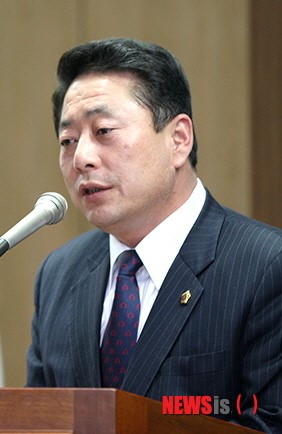 [6·4지선 인물분석] 경험 많은 춘천 토박이 김용주
