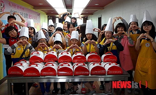 강원적십자, 스승의 날 기념 감사의 빵 만들기