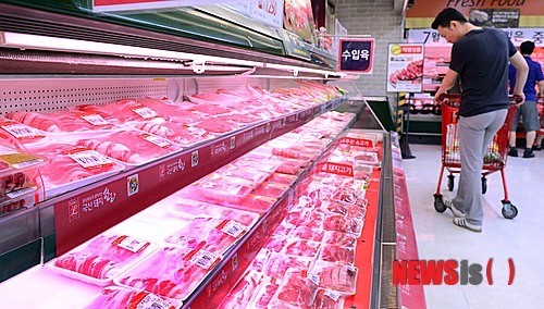 치솟는 삼겹살 가격, 다소 주춤