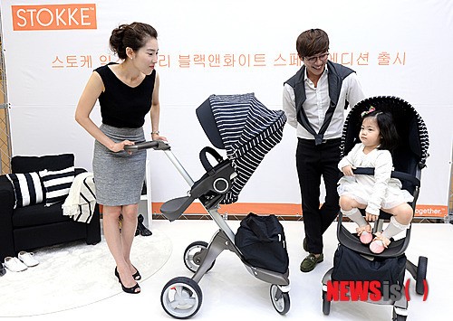 블랙앤화이트스페셜에디션 만나보세요