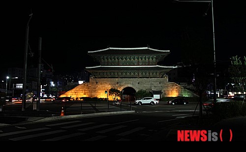 보물 1호 흥인지문 역사성 숨쉬는 빛의 문으로 재탄생