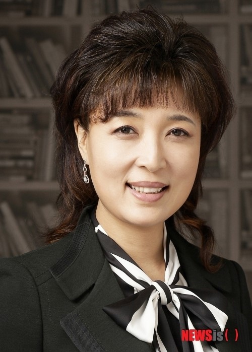 문화예술위 공연예술센터 신임 센터장 유인화 씨