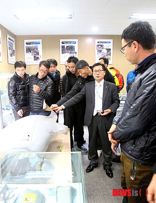 가스사고 제품 설명듣는 교육생