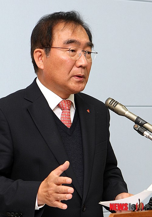 시청사 건립 구상 밝히는 이승훈 청주시장