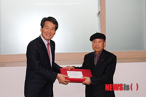 창원보훈지청, 설명절 맞아 위제하 애국지사 방문