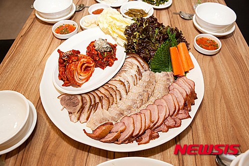 서울 사당역 맛집 장원족발, 회식장소로 제격…연회석 100석 완비