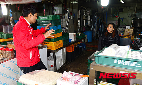 신림동 도깨비시장 방문한 오신환 후보