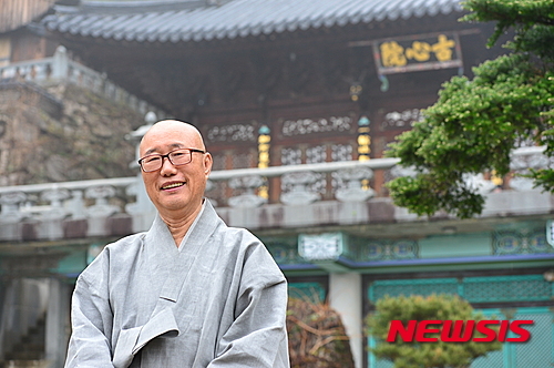 [인터뷰]백련불교문화재단 원택 스님 성철 큰 스님의 가르침 전하고 싶어