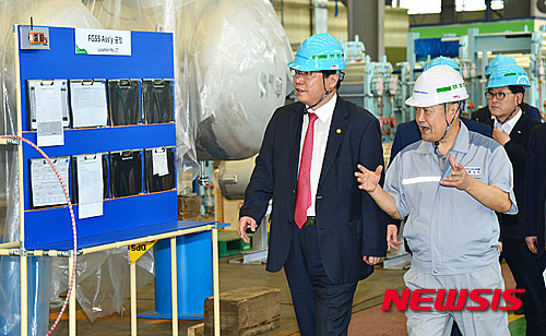 동화엔텍 사업장 시찰하는 주형환 차관