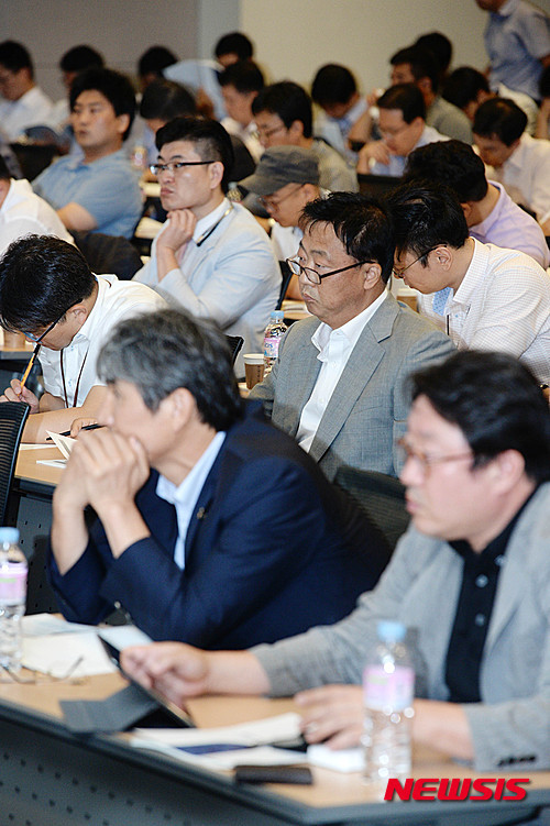 드론 시범사업 설명회에 쏠린 관심