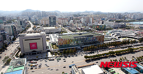 신세계백화점과 유스퀘어 광장