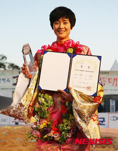 전라남도 조상미, 국화급 비호부 우승!...횡성 대천하씨름
