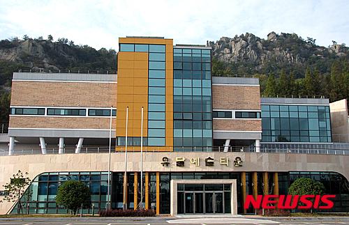 목포 유달예술타운 준공 16개월 넘도록 공사중
