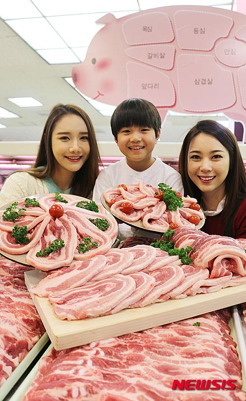 한돈자조금, 삼삼데이 맞아 삼겹살 100g  880원에 판매