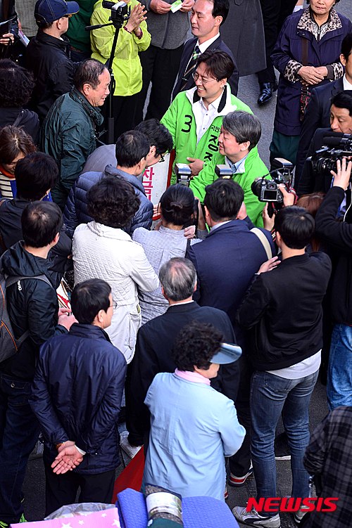 남성시장에 안철수가 떳다