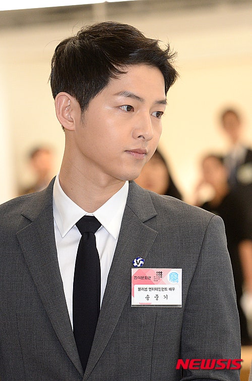 오늘자 송중기 | 인스티즈