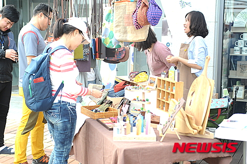 전주한지문화축제 한지 공예품 신기하네