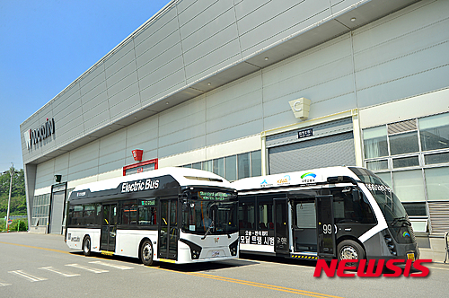 우진산전, 전기버스 공개