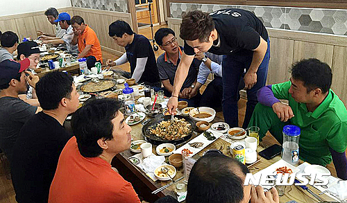 진짜순대서 환경미화원에 나눔실천하는 닥터나인케이