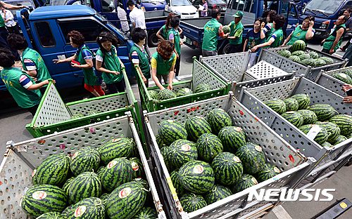경로당 등에 수박 배달가요