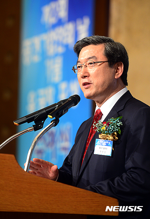 축사하는 주영섭 중소기업청장