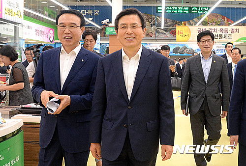 황총리, 명절 앞두고 농수산물 유통현장 방문