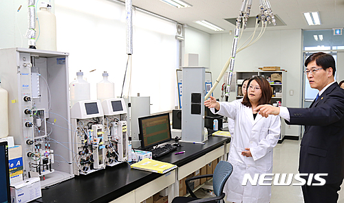 중부권 대기오염 집중측정소 방문한 조경규 장관