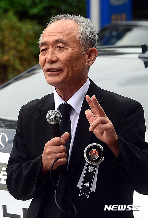 발언하는 정현찬 가톨릭농민회 회장